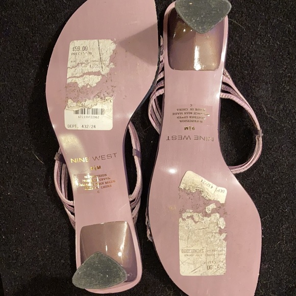 Heels - Picture 2 of 5